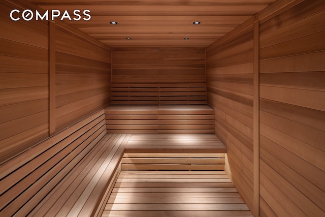 view of sauna / steam room with recessed lighting