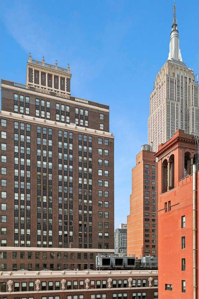 220 Madison Ave Unit 15N, New York City, NY 10016 - property's view of city
