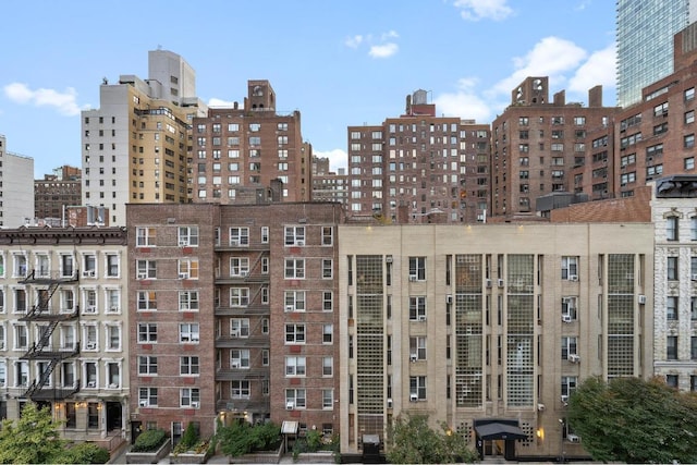 Listing photo 2 for 339 E 58th St Unit 7Cd, New York City NY 10022