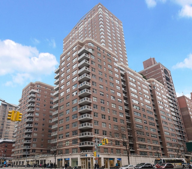 360 E 72nd St Unit B804, New York City, NY 10021 - view of property