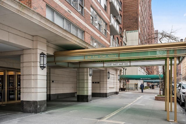 360 E 72nd St Unit B804, New York City, NY 10021 - surrounding community
