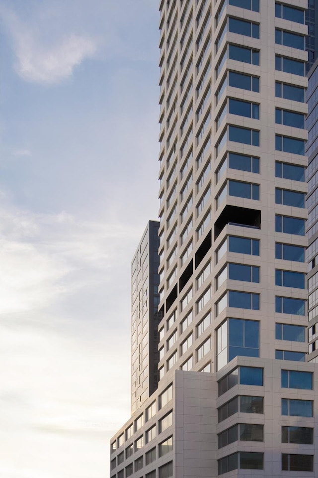 611 W 56th St Unit 7A, New York City, NY 10019 - view of building exterior