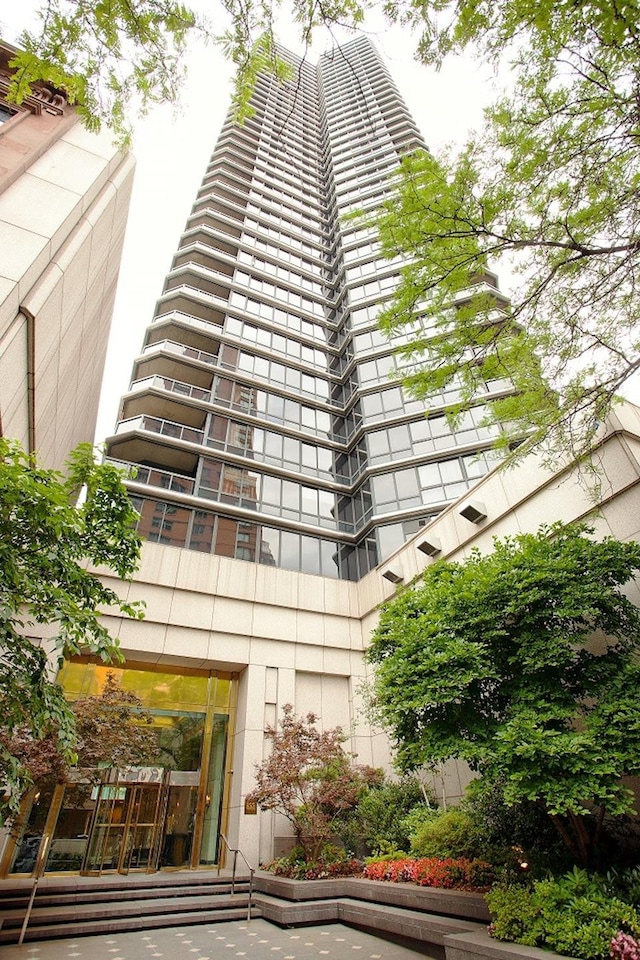 view of building exterior