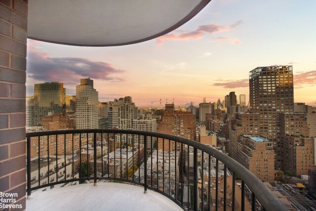 Listing photo 3 for 304 E 65th St Unit 22C, New York City NY 10065