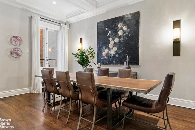 living area featuring a healthy amount of sunlight and ornamental molding