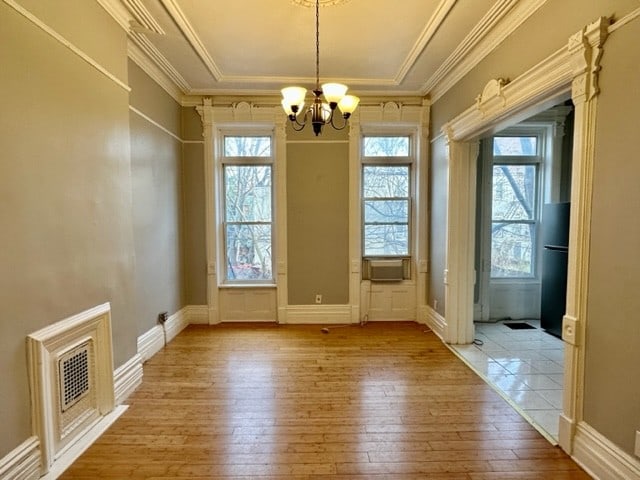 Listing photo 3 for 571 Macon St, New York City NY 11233