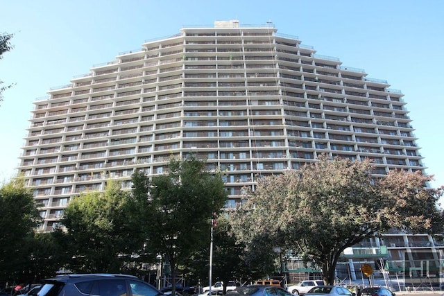 25-40 Shore Blvd Unit 14N, New York City NY, 11102, 1 bedrooms, 1 bath condo for sale