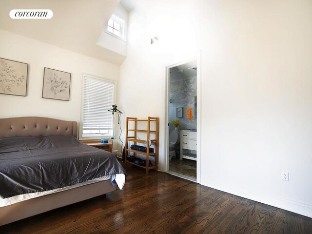 Listing photo 3 for 50-43 Morenci Ln, New York City NY 11362