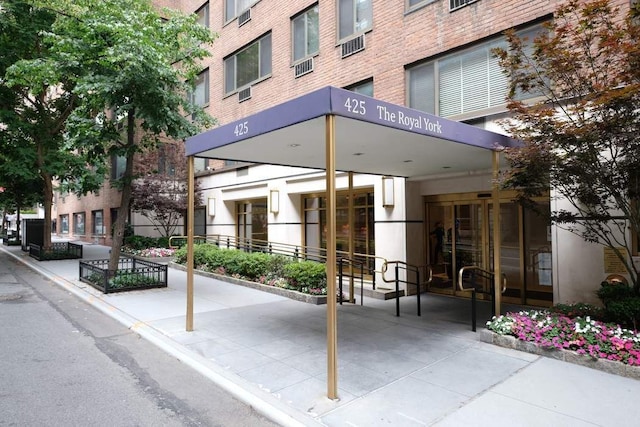 Listing photo 2 for 425 E 63rd St Unit W7G, New York City NY 10065