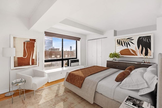 Listing photo 2 for 130 Barrow St Unit 404, New York City NY 10014