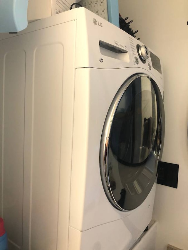 laundry area with laundry area