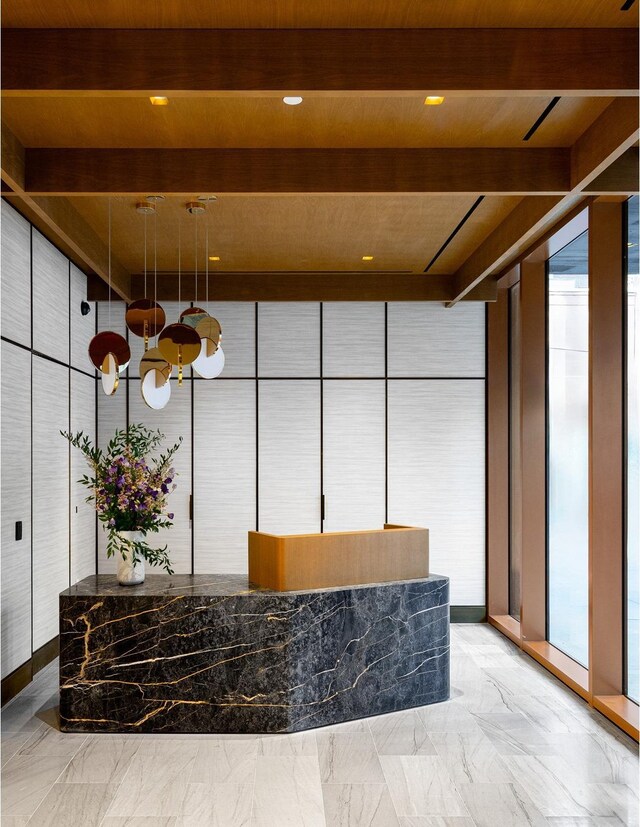 200 E 20th St Unit 3A, New York City, NY 10003 - welcome area featuring a chandelier