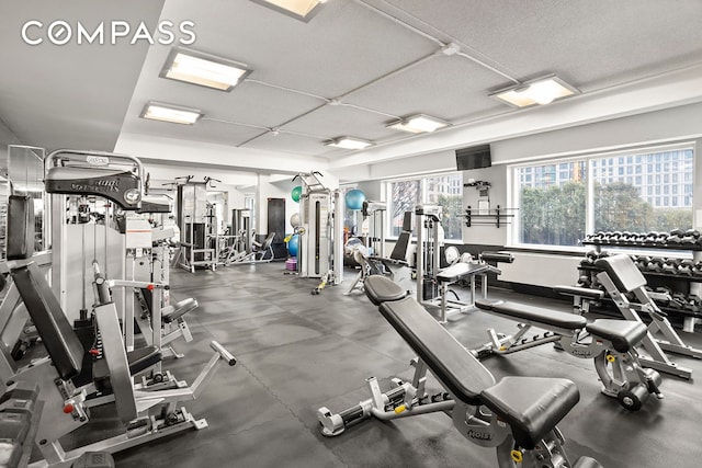 440 Kent Ave Unit 18F, New York City, NY 11249 - view of workout area