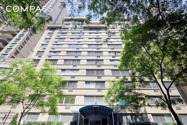 225 E 46th St Unit 12G, New York City, NY 10017 - view of building exterior