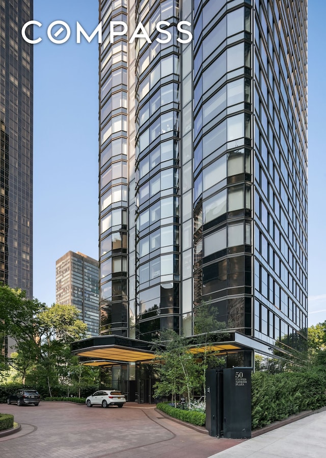 50 United Nations Plz Unit 6C, New York City, NY 10017 - view of building exterior with a city view