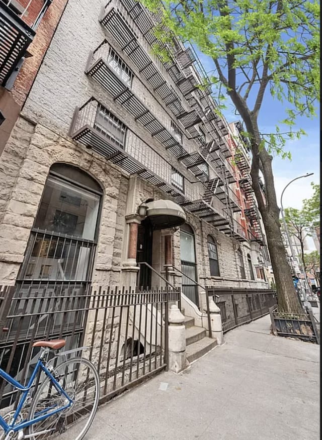 15 Jones St Unit 4D, New York City, NY 10014 - view of property