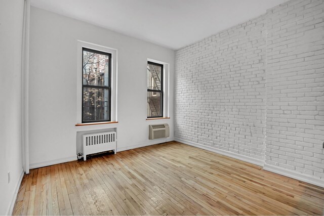 Listing photo 2 for 237 E 88th St Unit 302, New York City NY 10128