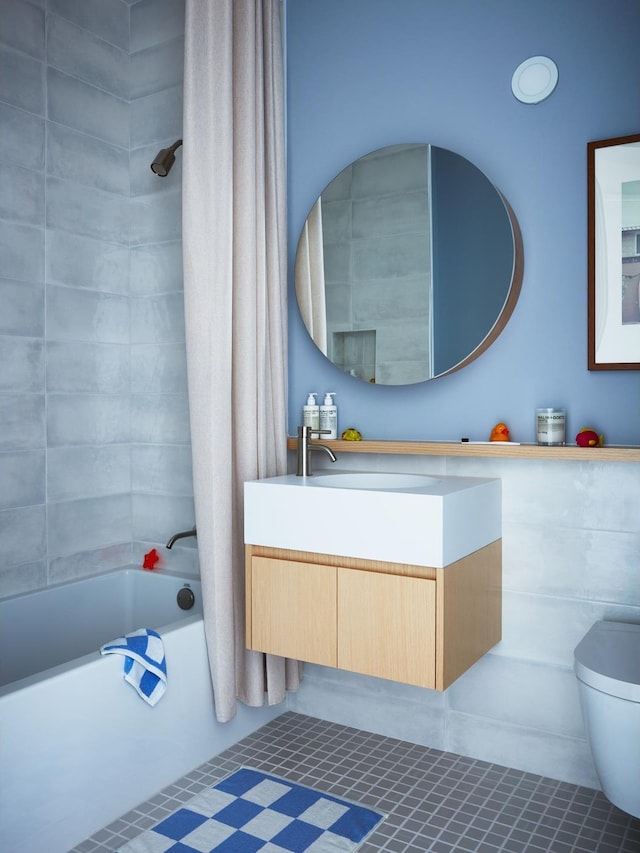 30 Front St Unit 28B, New York City, NY 11201 - bathroom featuring tile patterned floors, shower / bath combination with curtain, vanity, and toilet