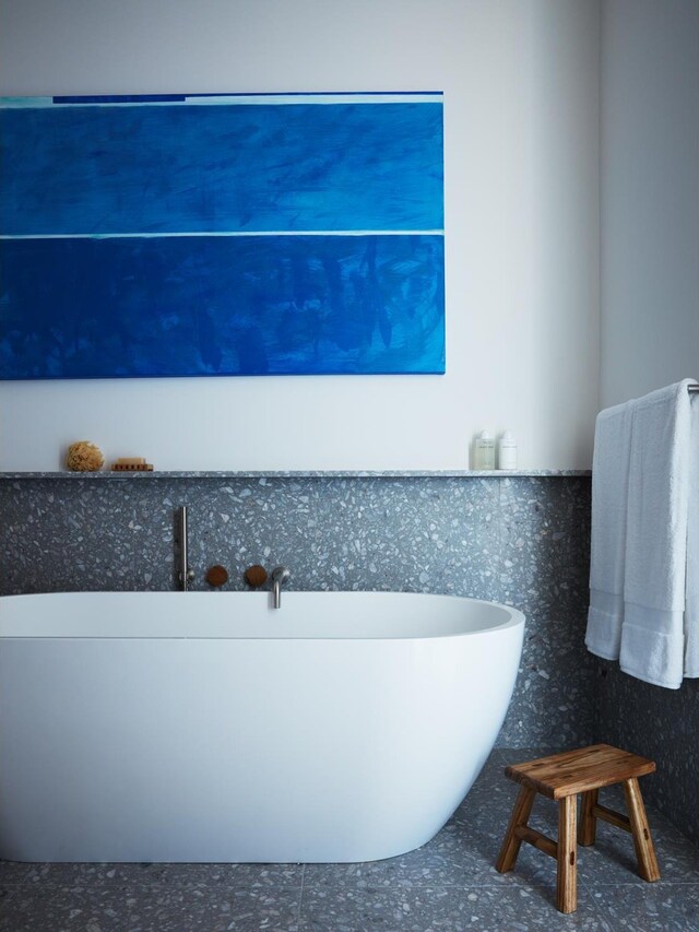 30 Front St Unit 28B, New York City, NY 11201 - bathroom featuring a soaking tub