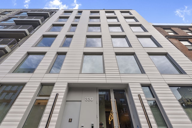 330 Grand St Unit 2B, New York City, NY 10002 - view of building exterior