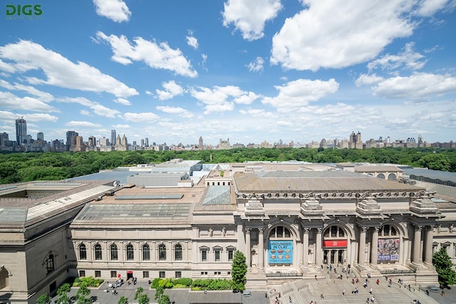 bird's eye view with a city view