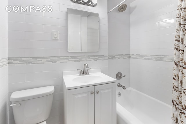 99-21 67th Rd Unit 7A, New York City, NY 11375 - bathroom featuring vanity, toilet, shower / bath combination with curtain, and tile walls