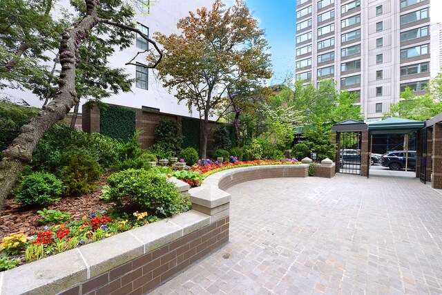 188 E 64th St Unit 1702, New York City, NY 10065 - view of community