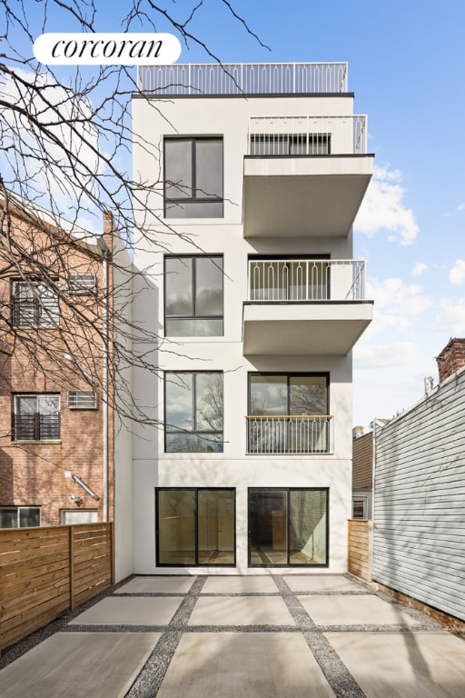 Listing photo 2 for 502 Midwood St, New York City NY 11203