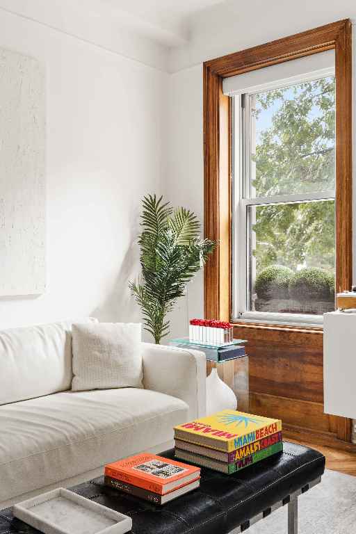 living area featuring hardwood / wood-style flooring