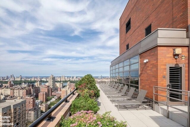 215 E 96th St Unit 25C, New York City, NY 10128 - exterior space featuring nearby urban area