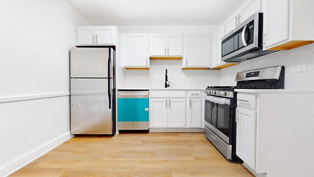 Listing photo 2 for 2979 Tiemann Ave Unit 1, New York City NY 10469