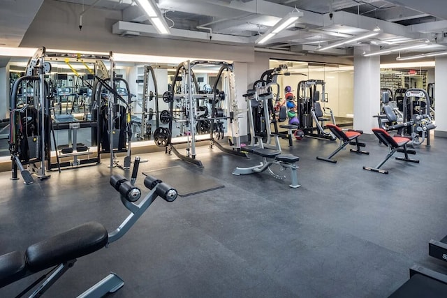 416 W 52nd St Unit 305, New York City, NY 10019 - view of gym