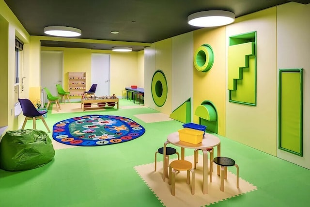 416 W 52nd St Unit 305, New York City, NY 10019 - view of playroom