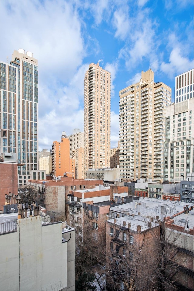 435 E 77th St Unit 10G, New York City, NY 10021 - city view
