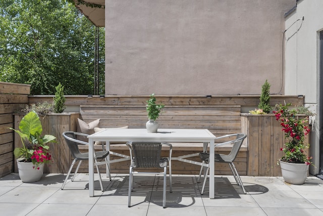 view of patio with outdoor dining space