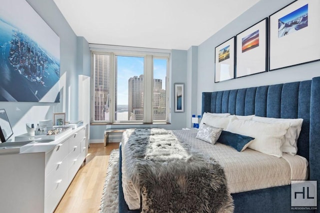 Listing photo 3 for 15 William St Unit 32C, New York City NY 10004