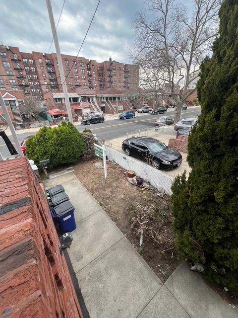 1241 E 98th St, New York City, NY 11236 - view of yard