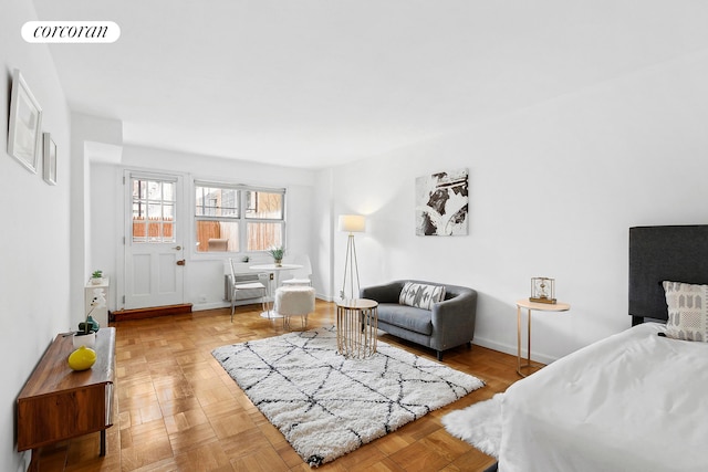 240 E 76th St Unit 1U, New York City, NY 10021 - bedroom with baseboards