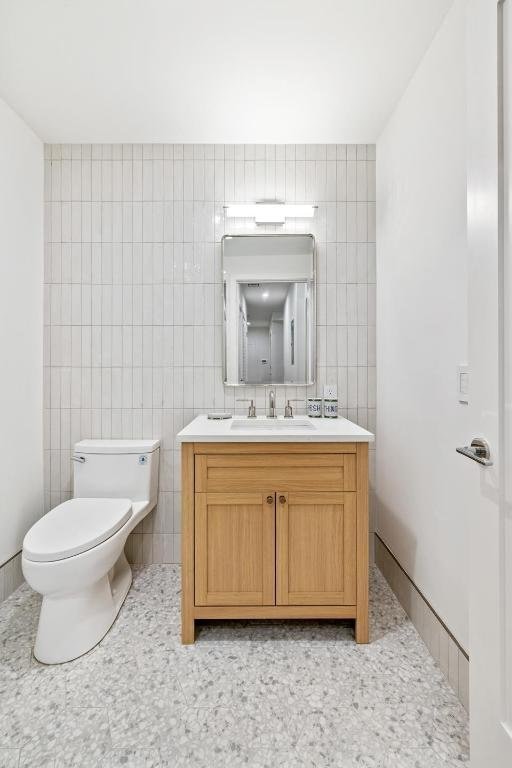 Listing photo 3 for 171 Calyer St Unit 2E, New York City NY 11222