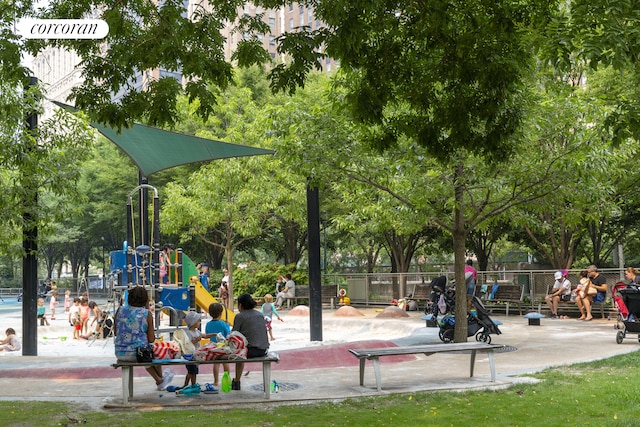 300 Rector Pl Unit 8Lm, New York City, NY 10280 - view of community jungle gym