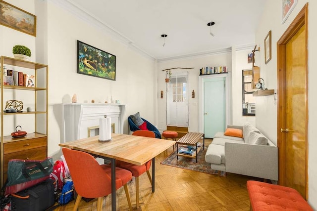 117 W 75th St Unit Twnh, New York City, NY 10023 - dining space with ornamental molding