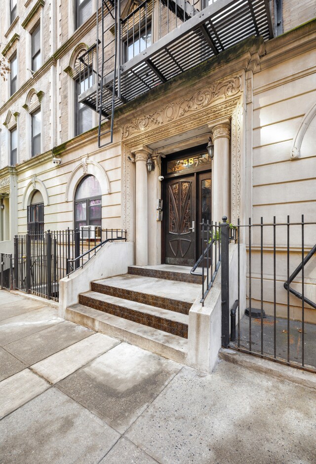 58 W 105th St Unit 5A, New York City, NY 10025 - view of entrance to property