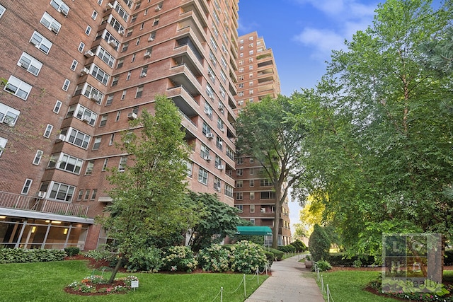 577 Grand St Unit F1904, New York City, NY 10002 - view of apartment building / complex