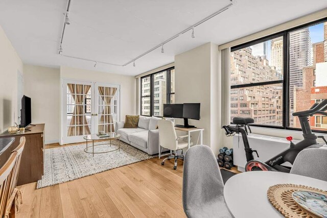 301 E 45th St Unit 10E, New York City, NY 10017 - floor plan