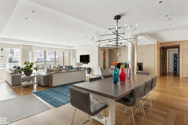 dining area with a notable chandelier