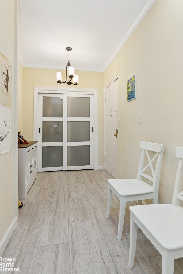 full bathroom featuring vanity, tiled shower / bath, and toilet