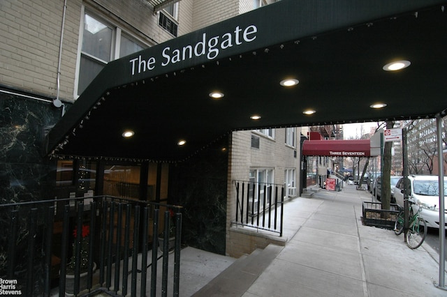 311 E 75th St Unit 3H, New York City, NY 10021 - view of building exterior