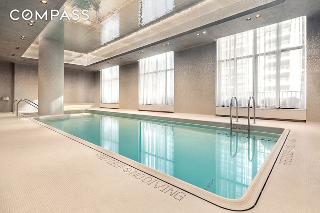 430 E 58th St Unit 16A, New York City, NY 10022 - view of indoor community pool