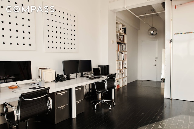 office area with dark wood-style floors