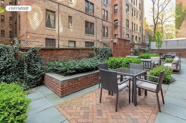 18 W 70th St Unit 8C, New York City, NY 10023 - view of patio featuring outdoor dining area